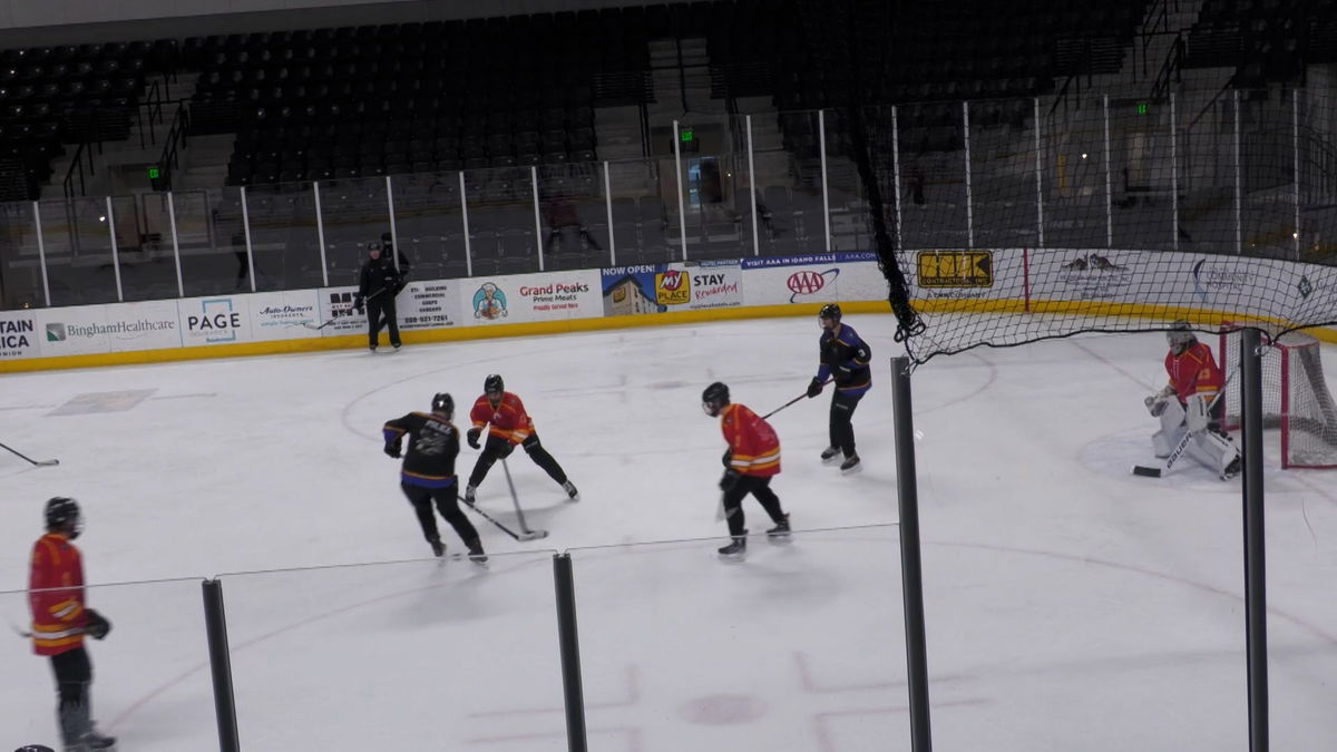 Guns N’ Hoses charity game raises funds for Youth Hockey & First Responders