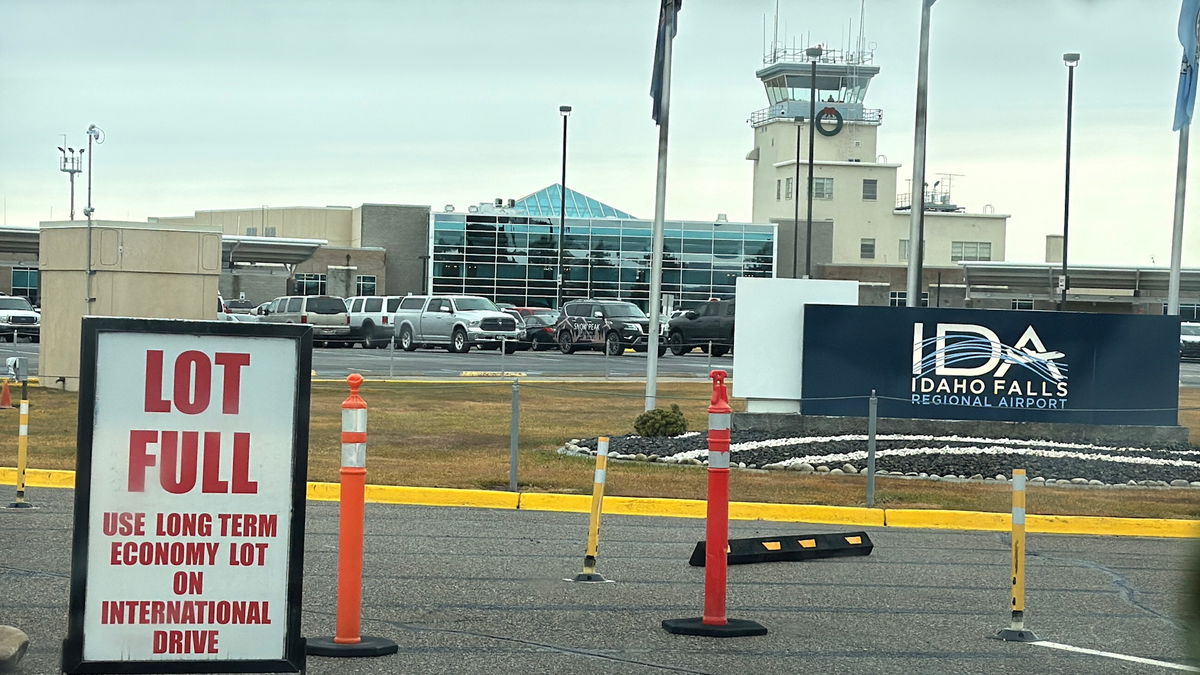 Idaho Falls Regional Airport long-term parking now full amid holiday travel rush