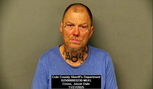 Man accused of bringing meth bottle into Jefferson City IHOP