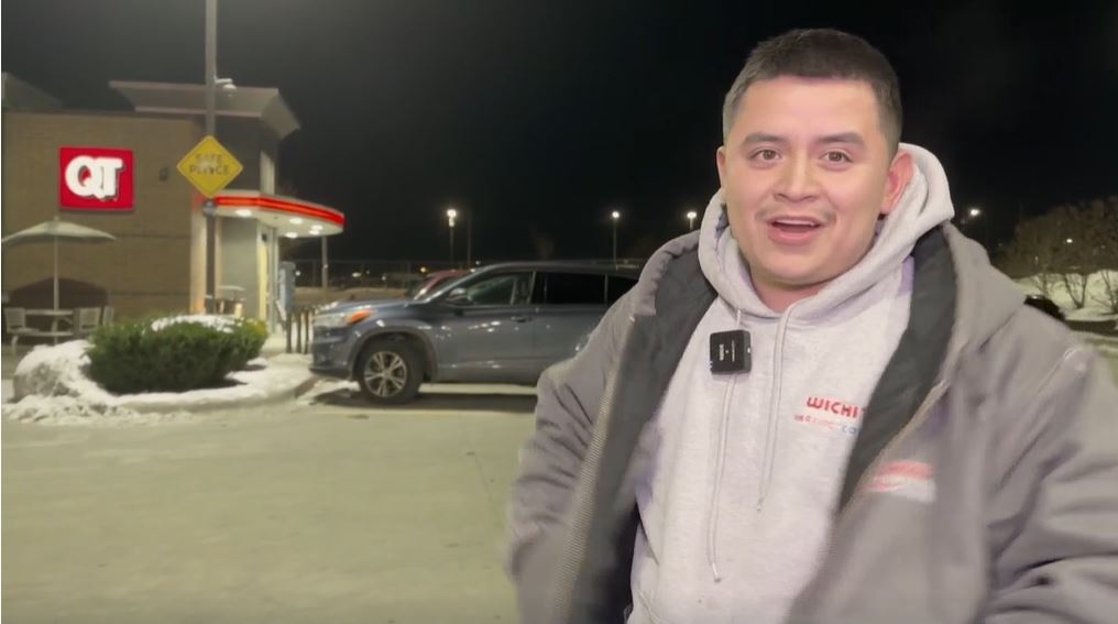 A man making a quick pit stop at a QuikTrip gas station found himself witnessing and recording a deadly police shootout that left officers injured and a suspect dead.