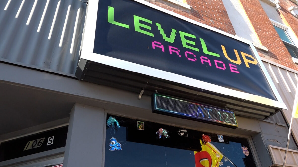 New ’80s-themed arcade brings unique family fun to Savannah  