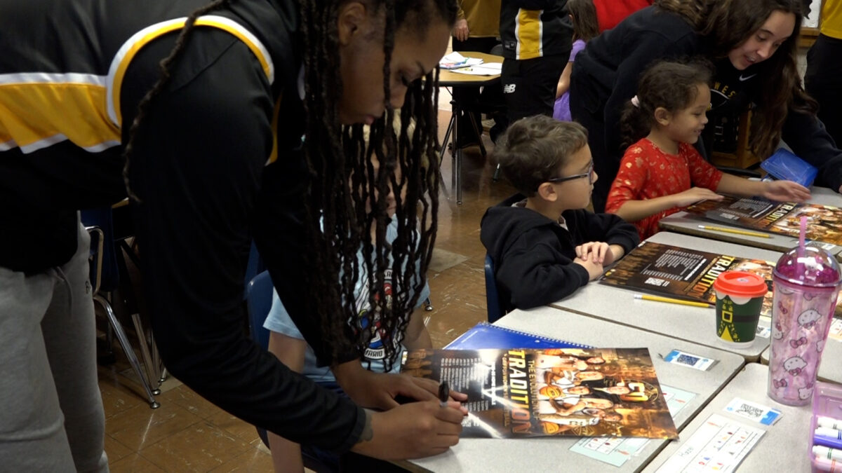 Pickett Elementary first-graders earn special visit from MoWest’s women’s basketball team