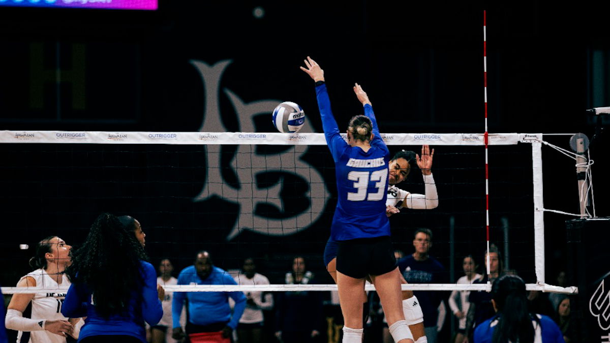 Gauchos volleyball season ends in hard-fought Big West semifinal loss to top seed UC Davis