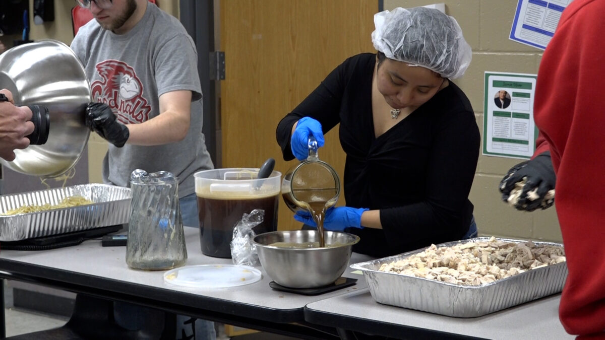 Benton’s pro-start class comes together to serve nutritious meals to the community