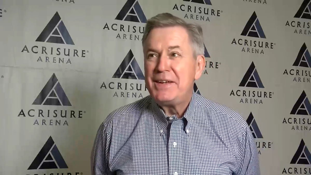 President Trump issues pardon to Oak View Group co-founder Tim Leiweke