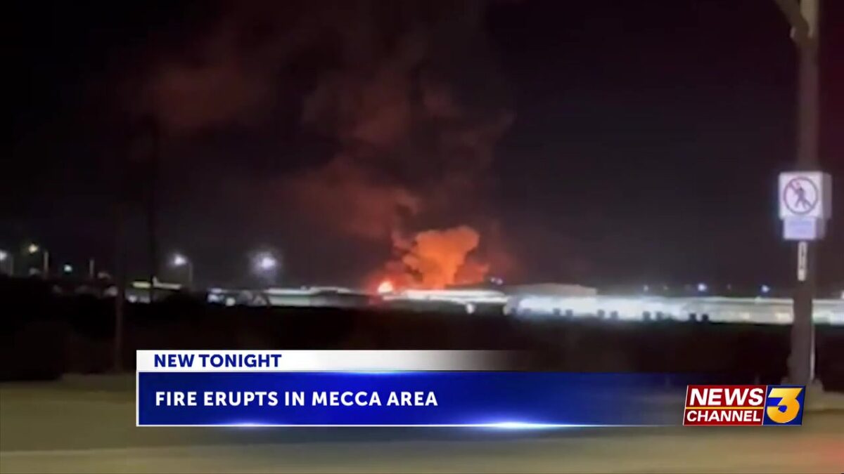 Fire involving multiple greenhouses contained in Mecca