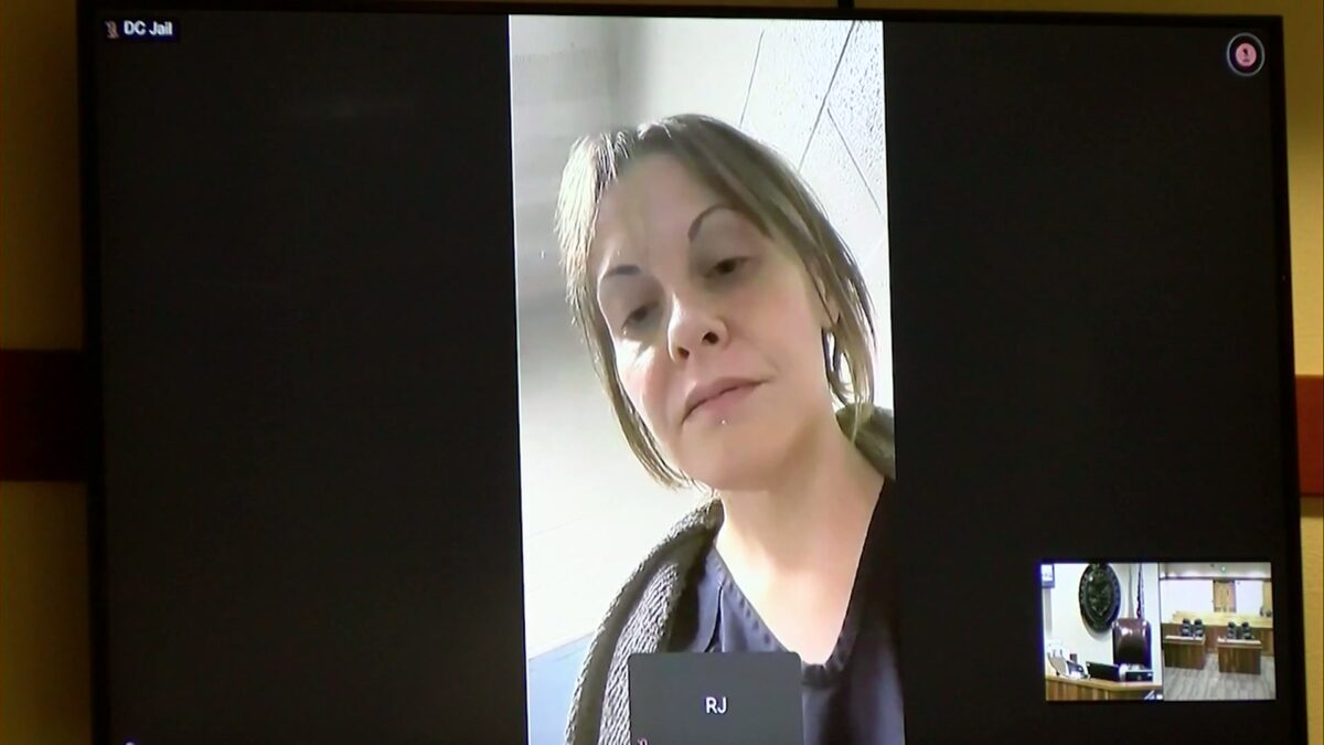 Plea entry for Redmond woman accused of fatally stabbing mother delayed following mentally fit ruling