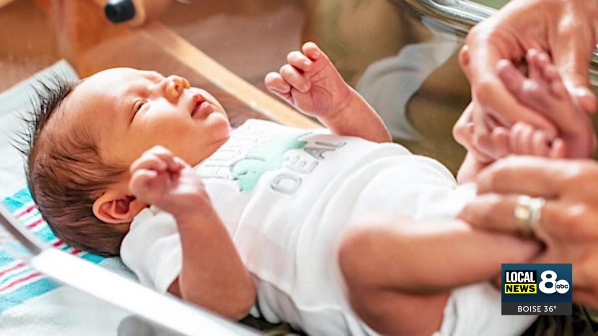 Free infant safety course offered by Mountain View Hospital