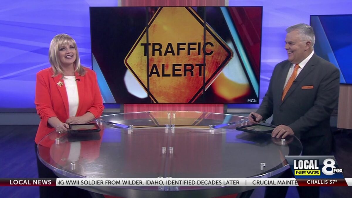 Wild Turkey Crashes Classroom Thanksgiving Feast at Idaho Falls Montessori