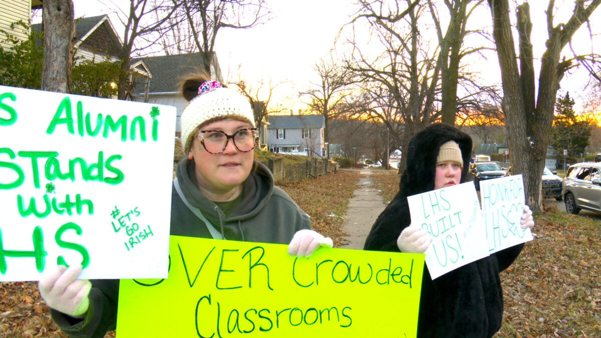 Push to keep Lafayette remains strong as group protests SJSD decision on Thursday