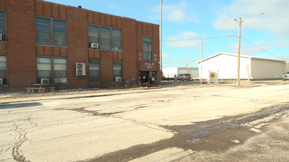 Officials explain road treatment process after sudden Sunday snowfall