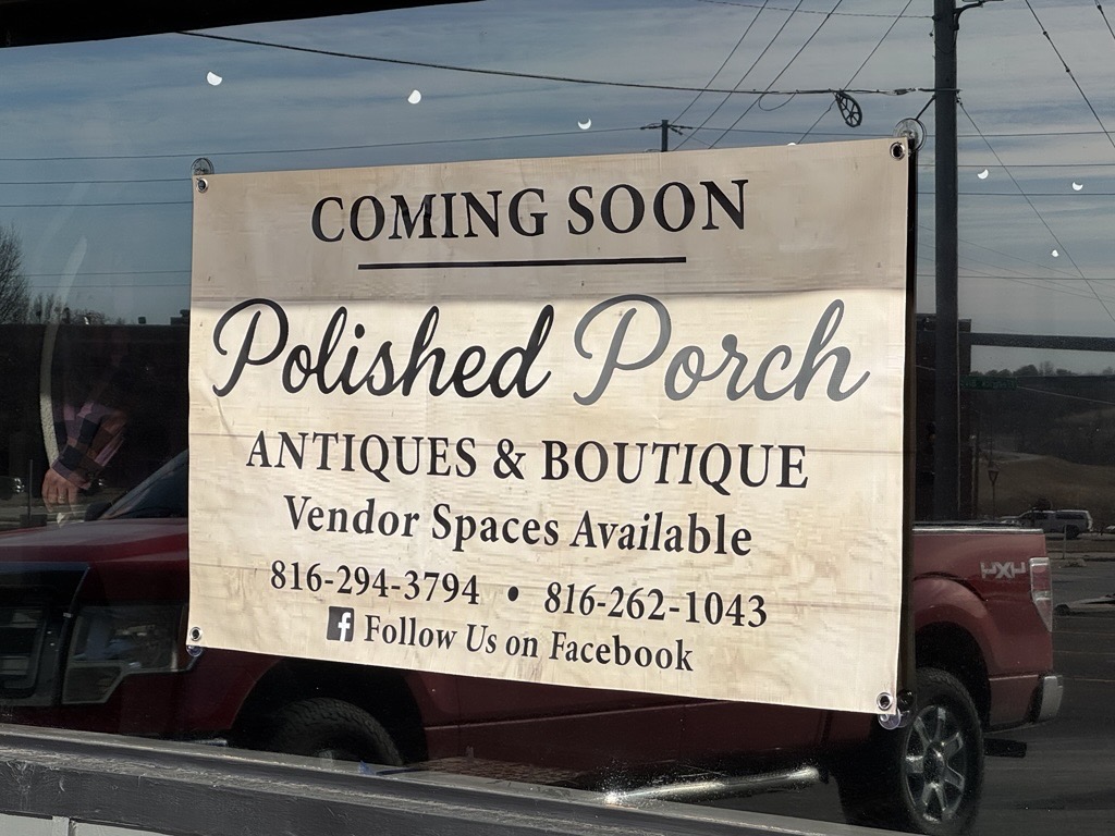 New antique and boutique mall prepares for March open