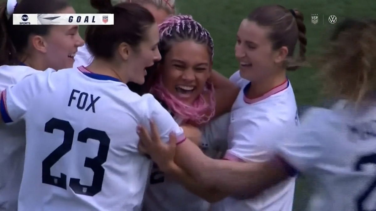 Rodman highlights USWNT roster for match at UCSB Harder Stadium