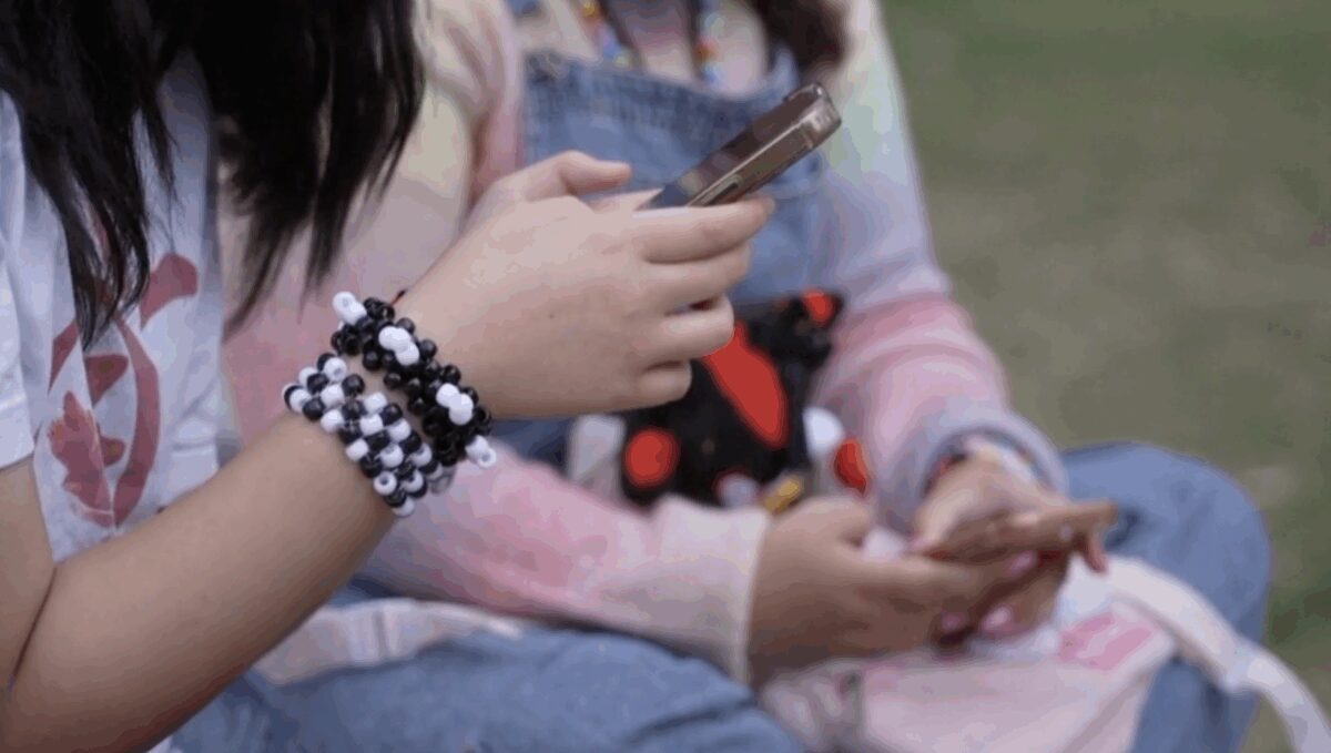 A Tampa Bay law enforcement expert and trafficking survivor is warning parents about online predators targeting younger victims.