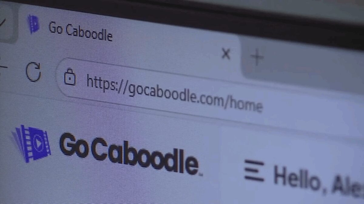 Go Caboodle is a free site for parents and caregivers to manage what kids are viewing.