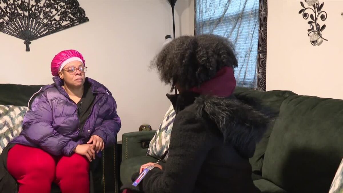 A Portsmouth mother says she has been unable to access her mailbox for weeks after losing her mail keys