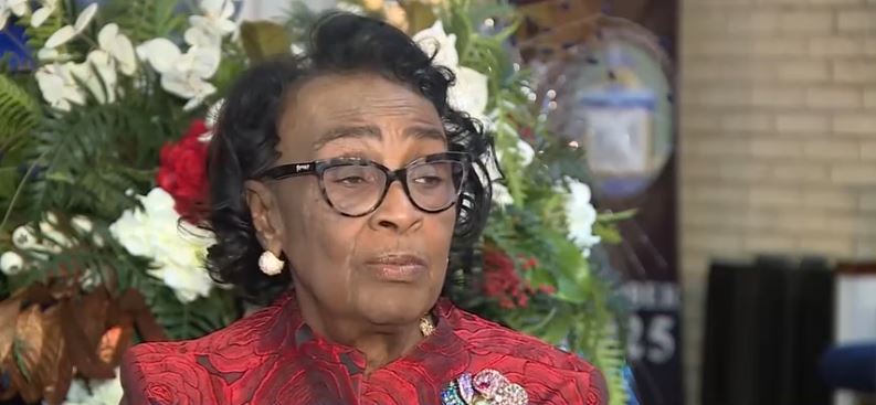 "As we were closing to get ready to go to the photo booth