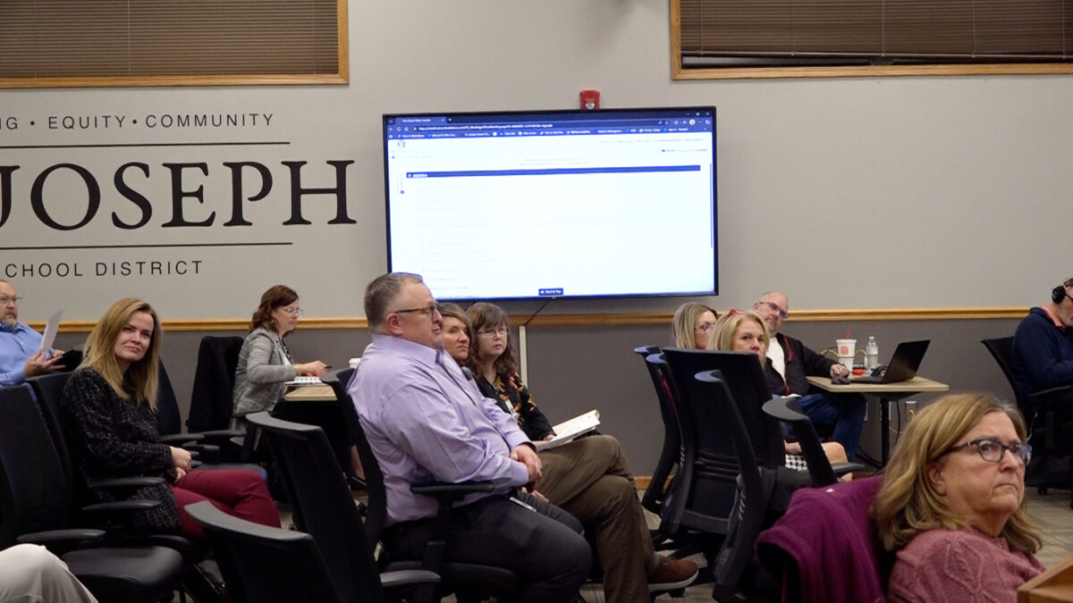 SJSD Board of Education discusses reorganization