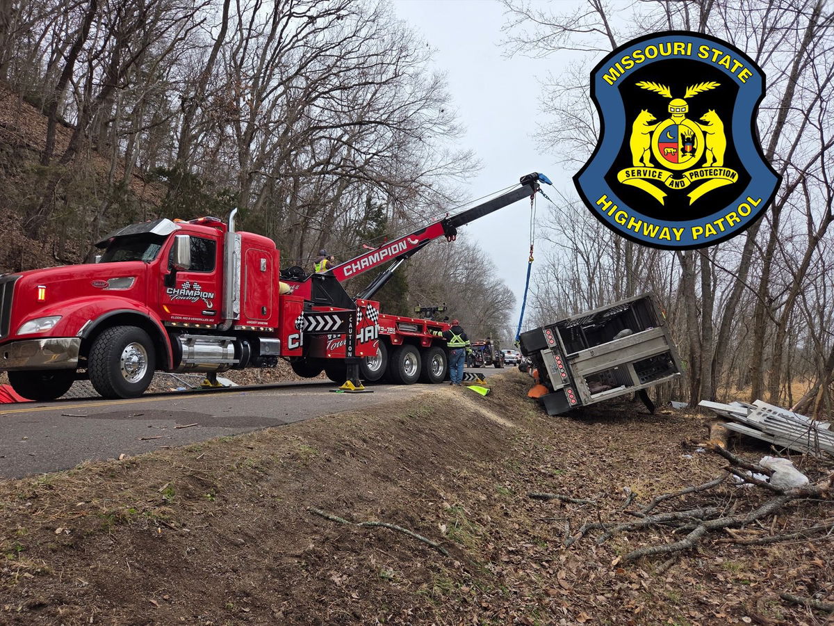 More than 200 hogs die in Miller County rollover crash