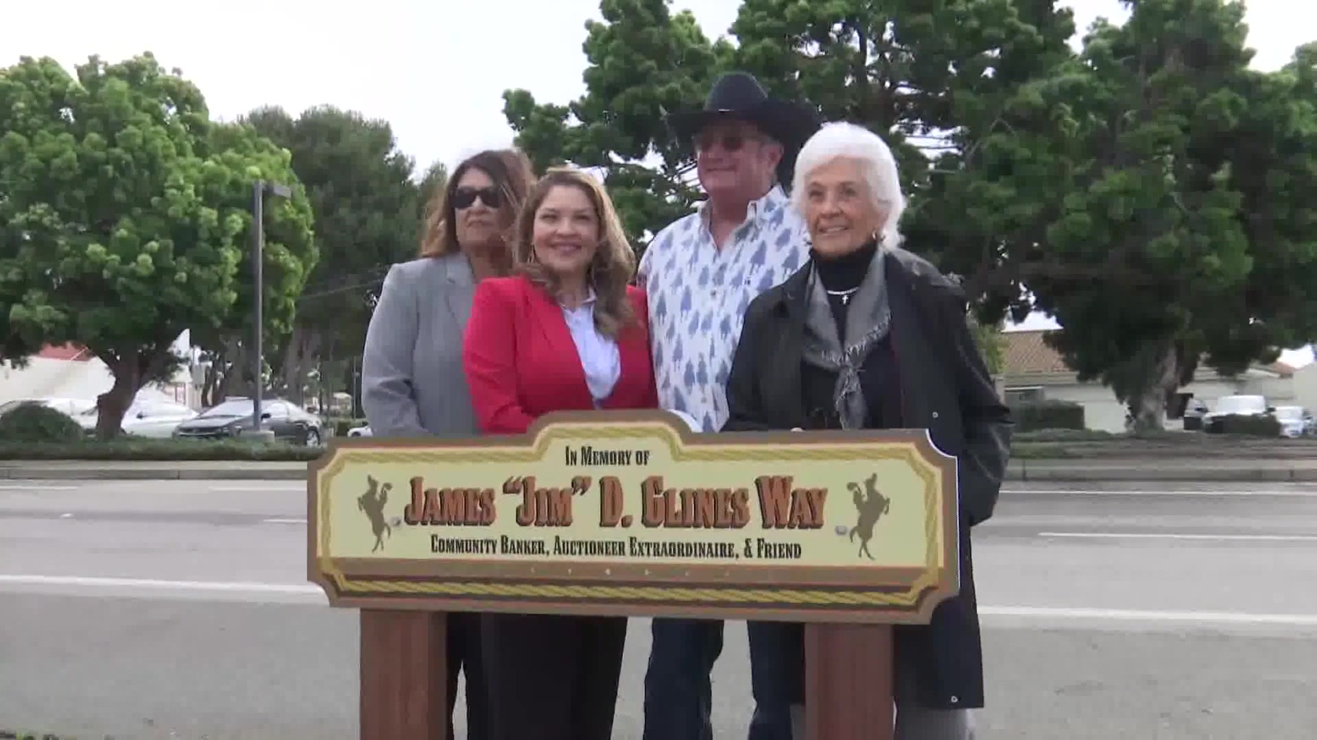 Santa Maria honors late community icon Jim Glines with memorial sign