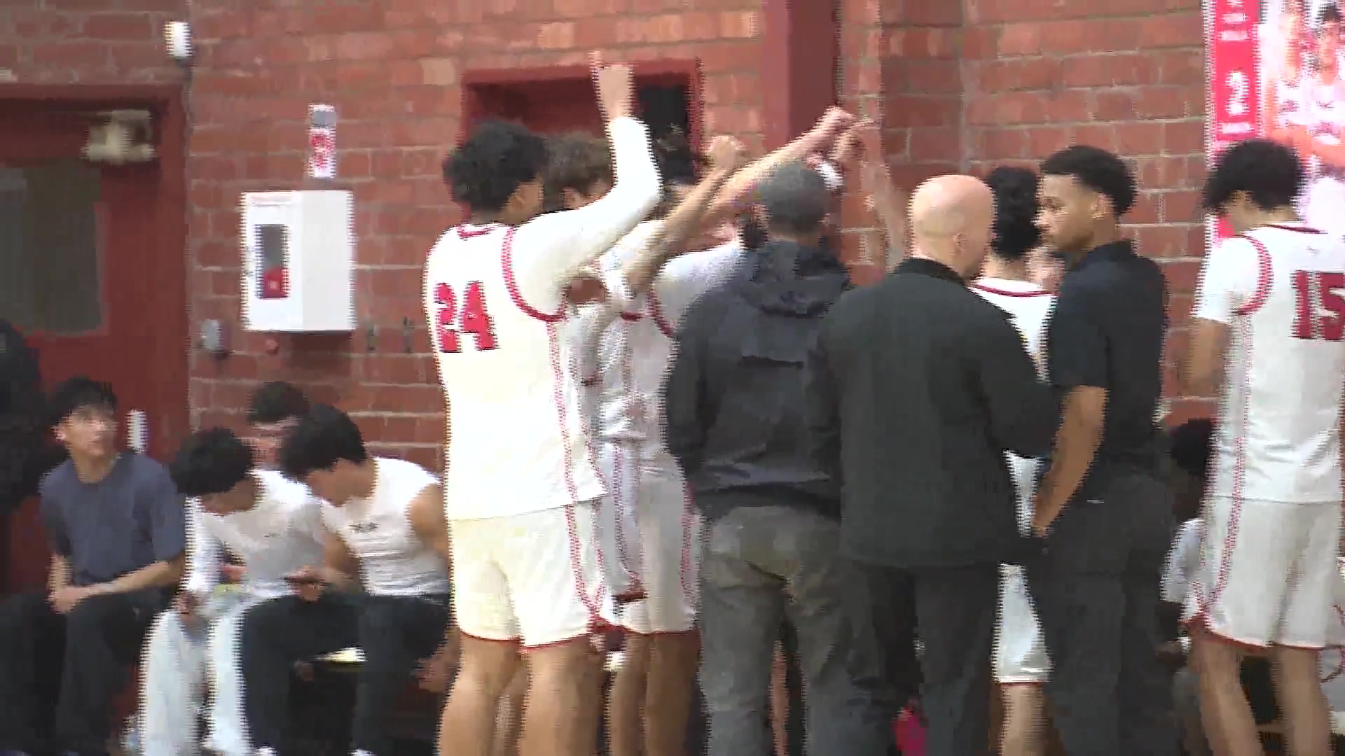 Bishop Diego boys basketball stays undefeated in Tri-Valley League