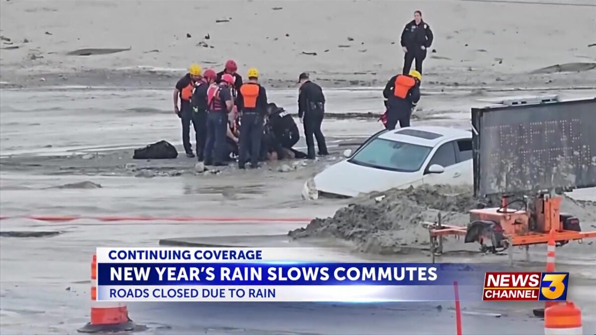 New Year’s rain slows commutes but not stopping everyone