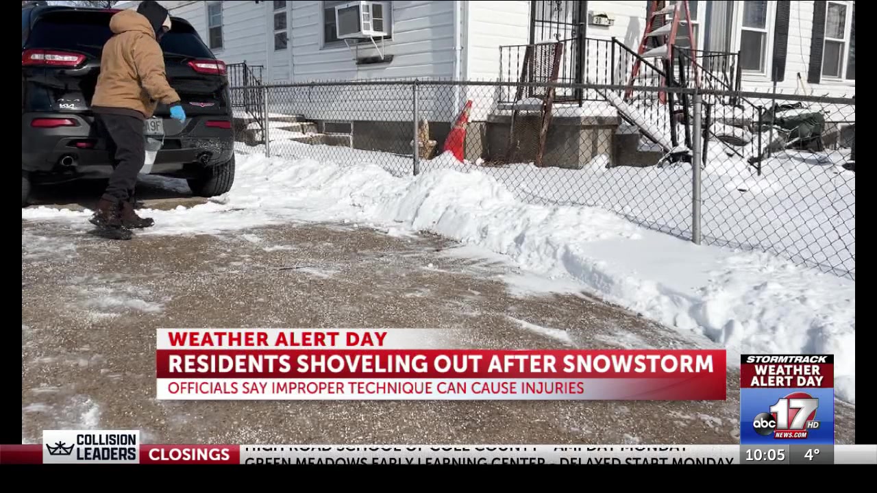 Crews continue clearing Mid-Missouri roads after heavy snowfall