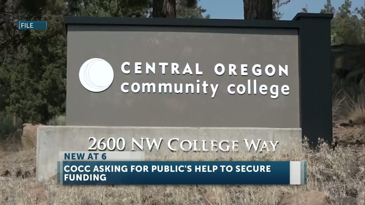 COCC leaders ask the public to sign a petition