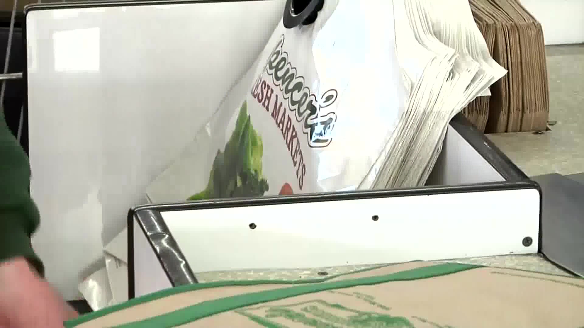 Plastic Bags Going Away Statewide on New Year’s Day