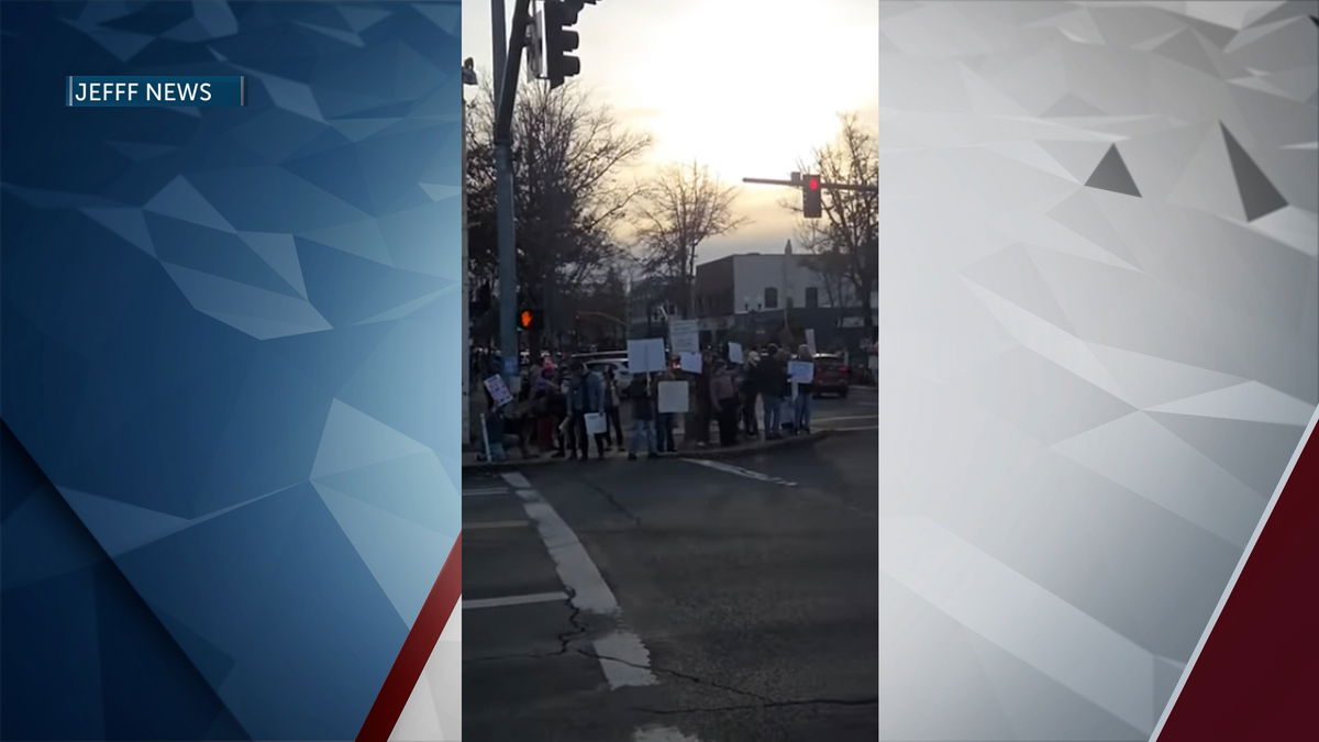 Portland ICE protest chaos; ONA condemns protest; and Bend motorcyclist arrested for endangering protesters