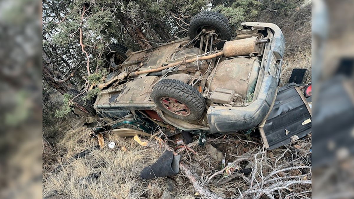 Weekend Crook County rollover crash leaves one dead