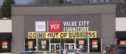 A woman and her husband are fighting for a $400 refund after they bought furniture from a Value City Furniture store that filed for bankruptcy.