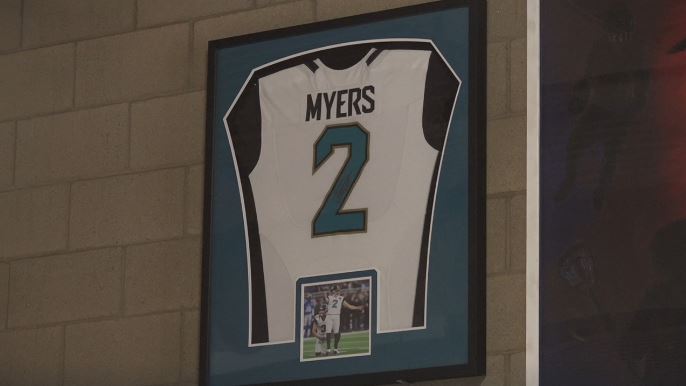 Some two decades before Jason Myers kicked a record-setting five field goals in Super Bowl 60