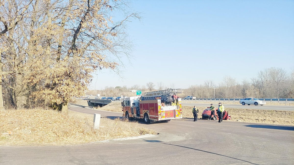 One person hurt in southeast Columbia crash