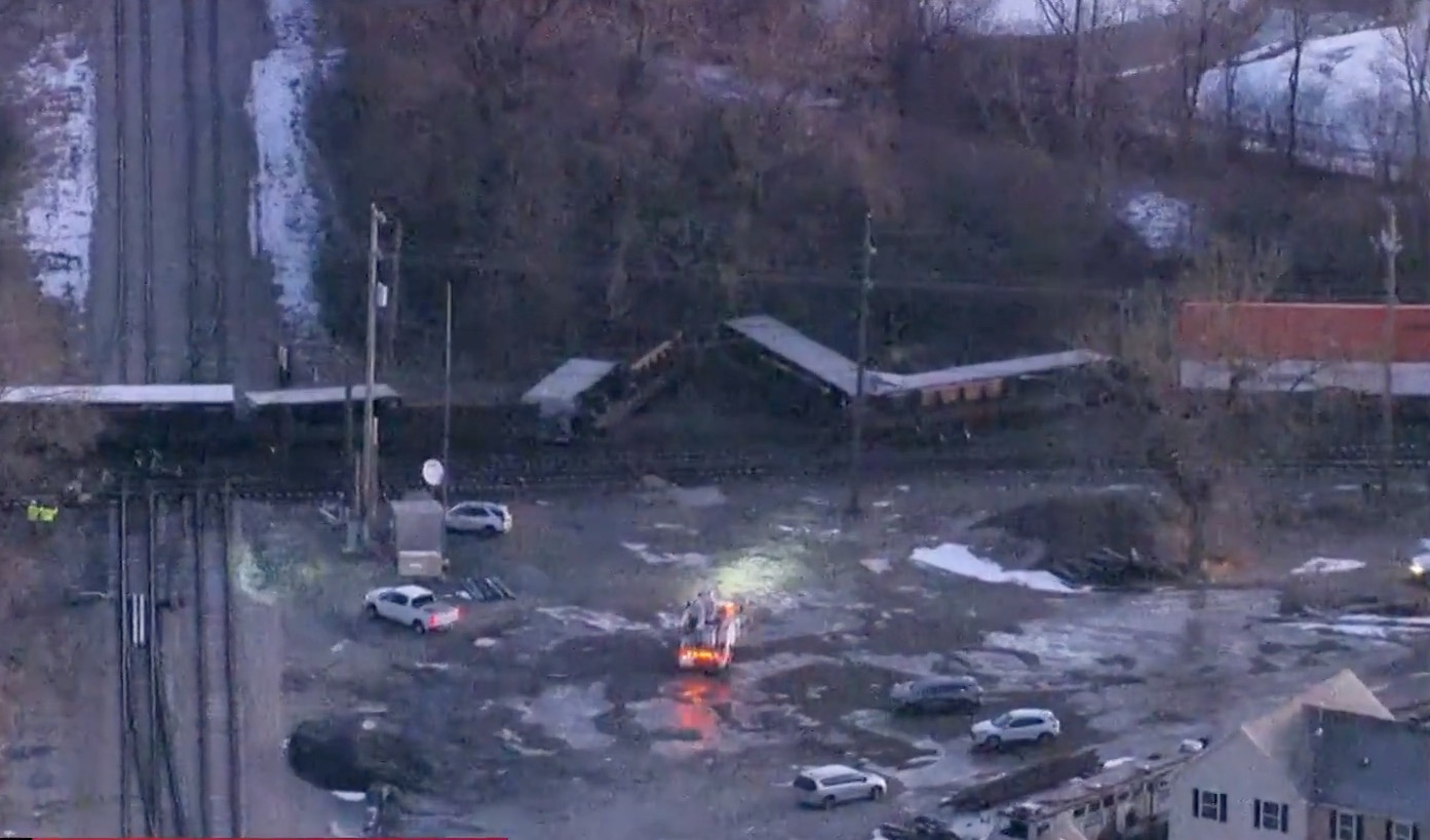 A freight train derailment in Chicago Ridge is impacting Metra SWS service on February 11.