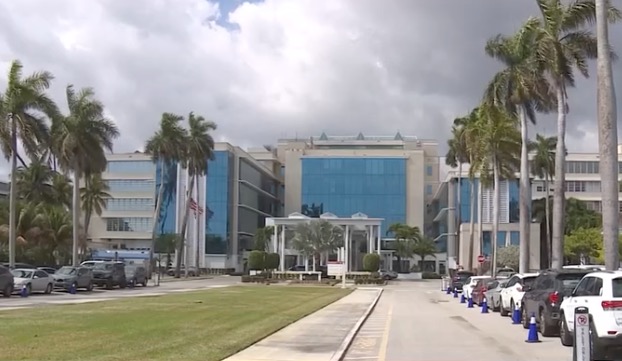 Palm Beach County's oldest hospital will soon be knocked down as a brand-new one is built. Good Samaritan Medical Center announced Thursday plans for a new hospital and a campus to include housing