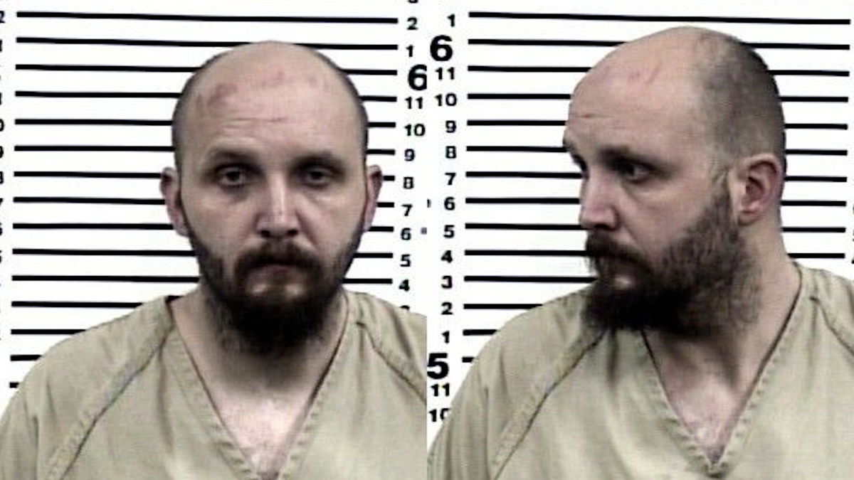 Local man arrested after allegedly threatening to shoot roommate “in the face” during argument over flashlight