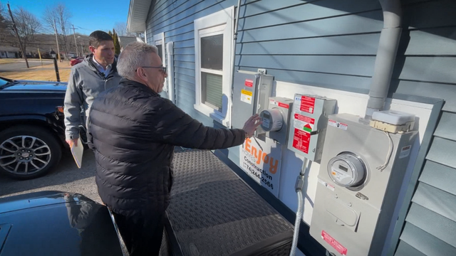 Leasing solar panels is an easy way to avoid the upfront cost of owning your own system. But it comes with other potential problems