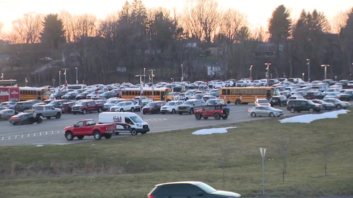 A Peters Township High School senior is facing hundreds of charges after authorities said he exploited multiple juveniles to send him pornographic videos or photos of themselves.