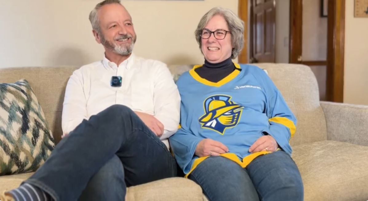 Jeffery and Jamie Durkee are renewing their vows during the game