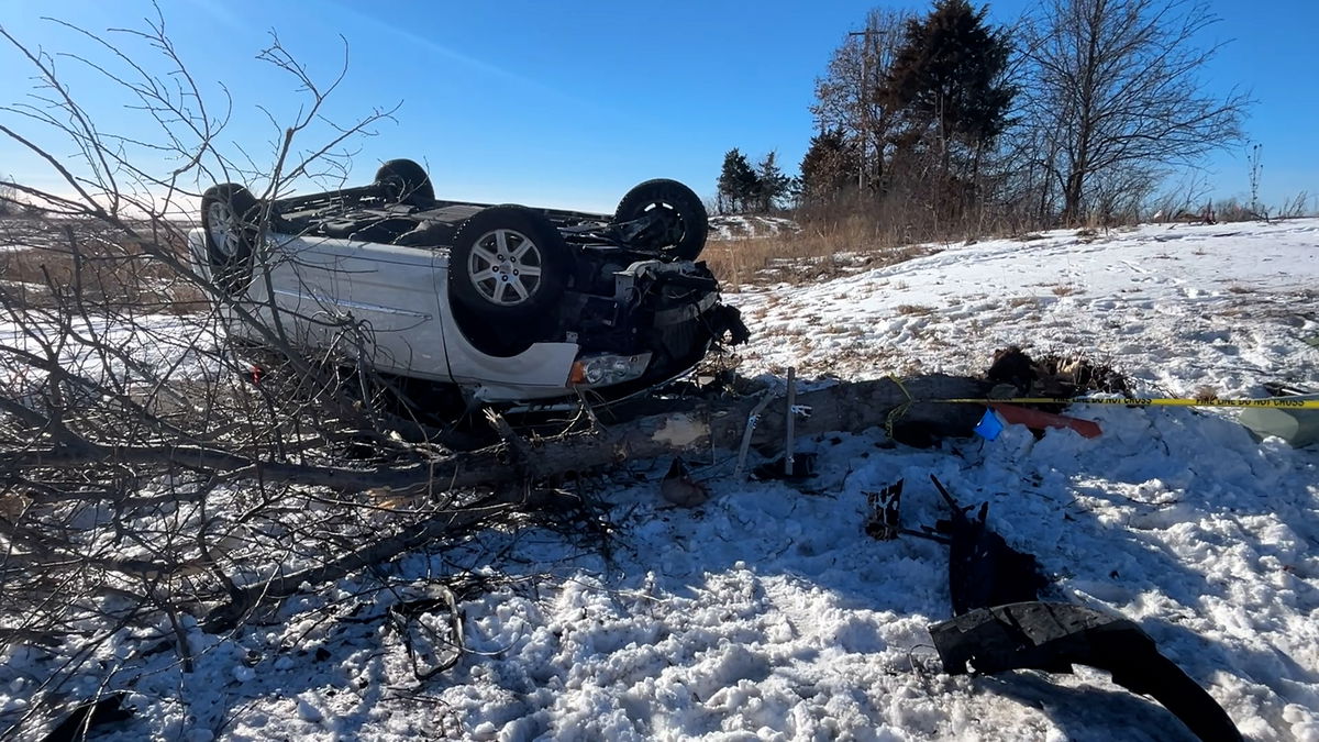 One person injured in Columbia rollover crash Saturday