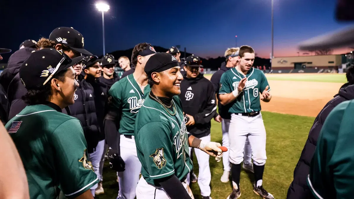 Wild pitch gives Cal Poly walk off win over Washington State