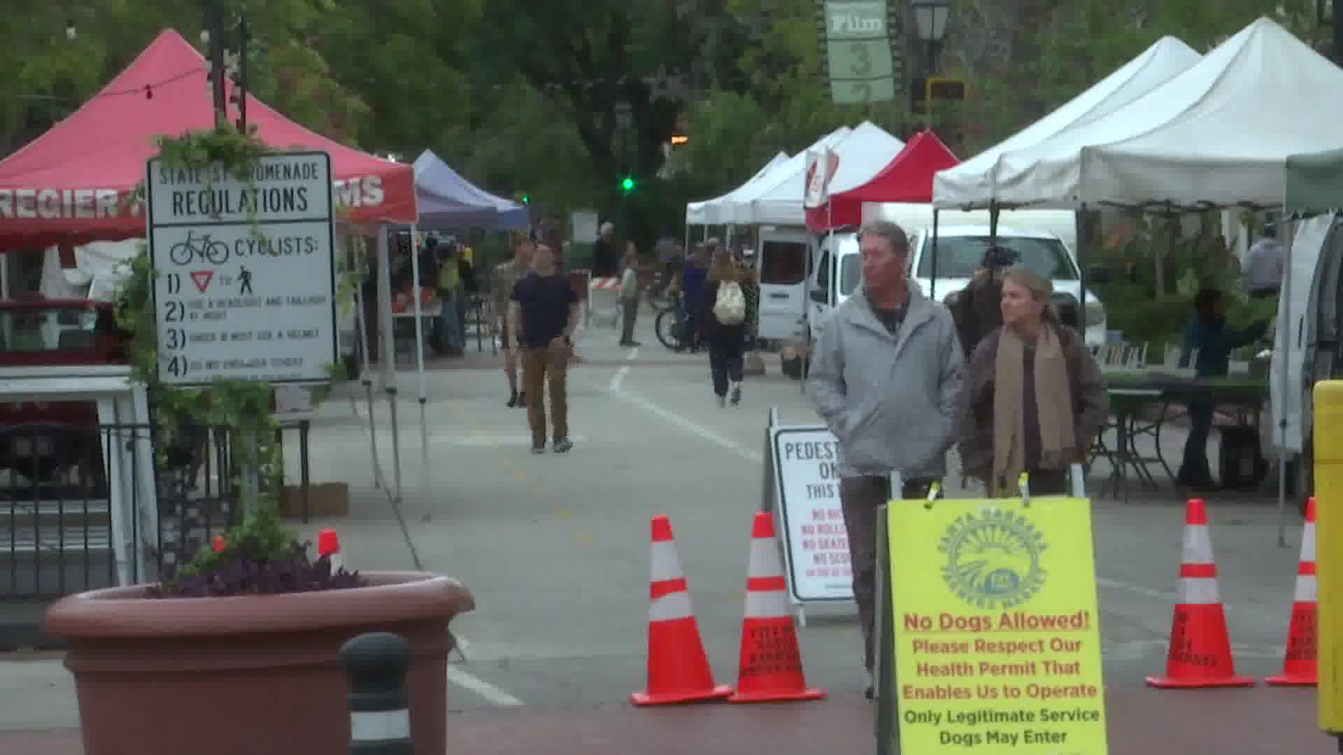 Shoppers Visit Farmers Market Before Rain Returns