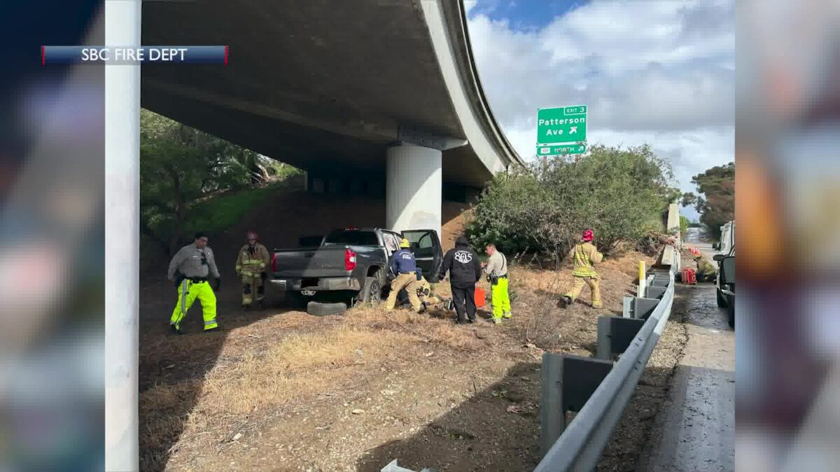 Four injured after crash at Patterson offramp in Goleta