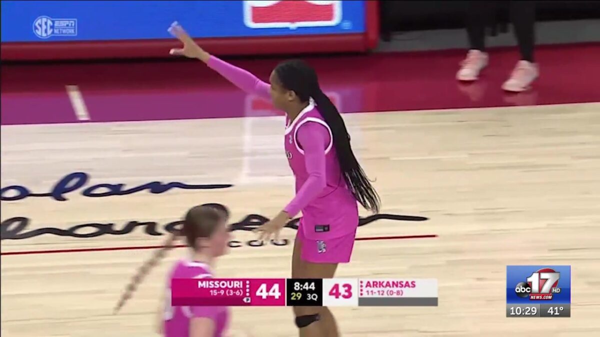 MU women stretch win streak to 3 with 87-82 road victory over Arkansas  