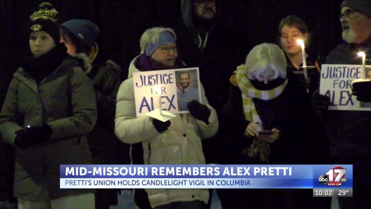 Mid-Missourians protest ICE after second agent-involved shooting death