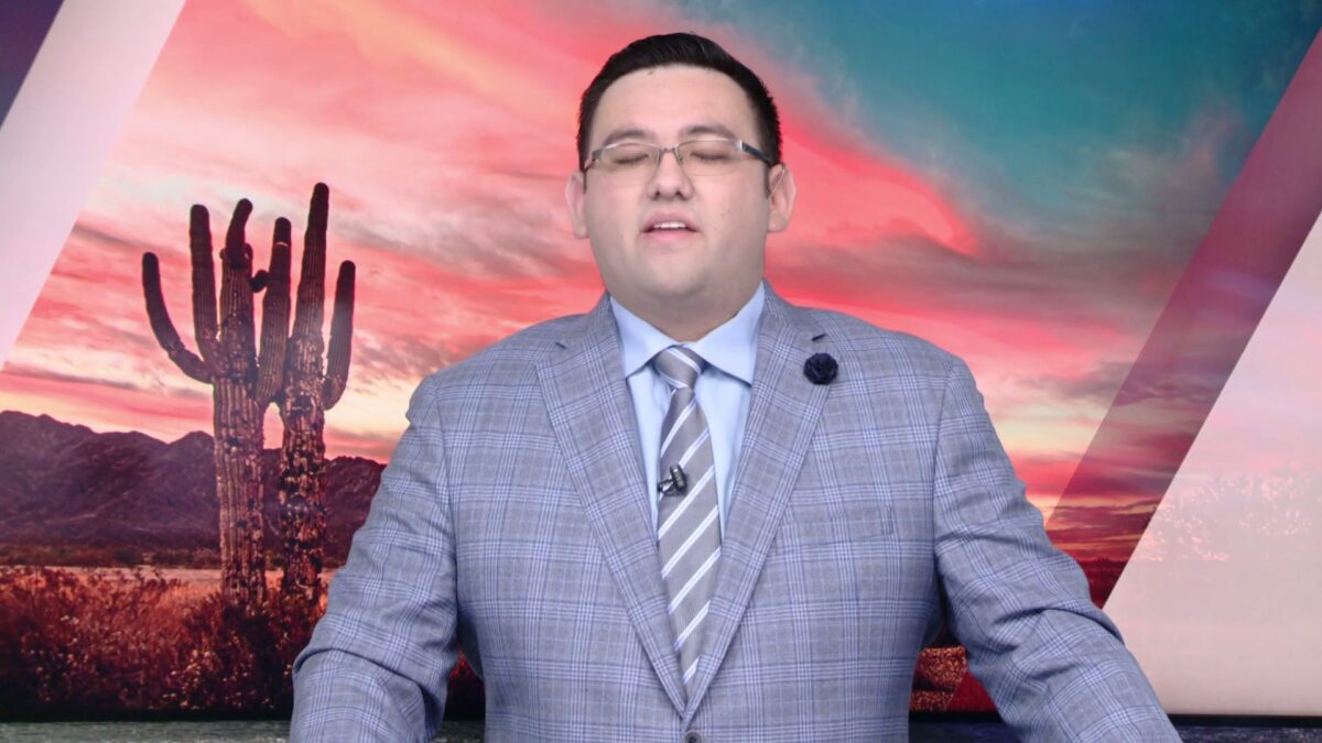 Local activists hold vigil at ICE detention center in Calexico