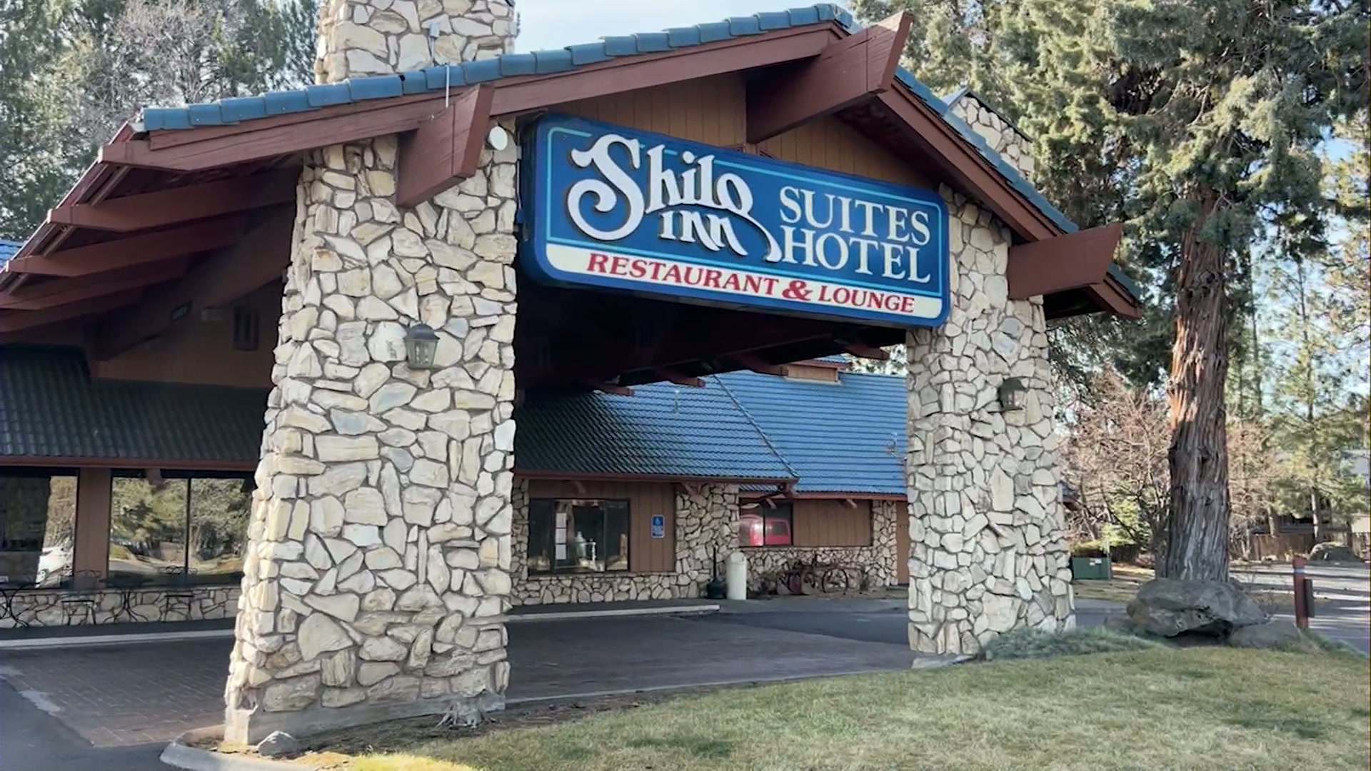 ‘Good bones’: Bend real estate agent prepares Shilo Inn for sale on market; asking price $14 million