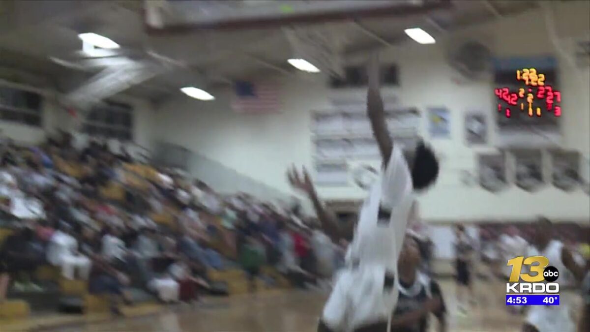 The Palmer boys basketball team rolls in the opening round of the playoffs