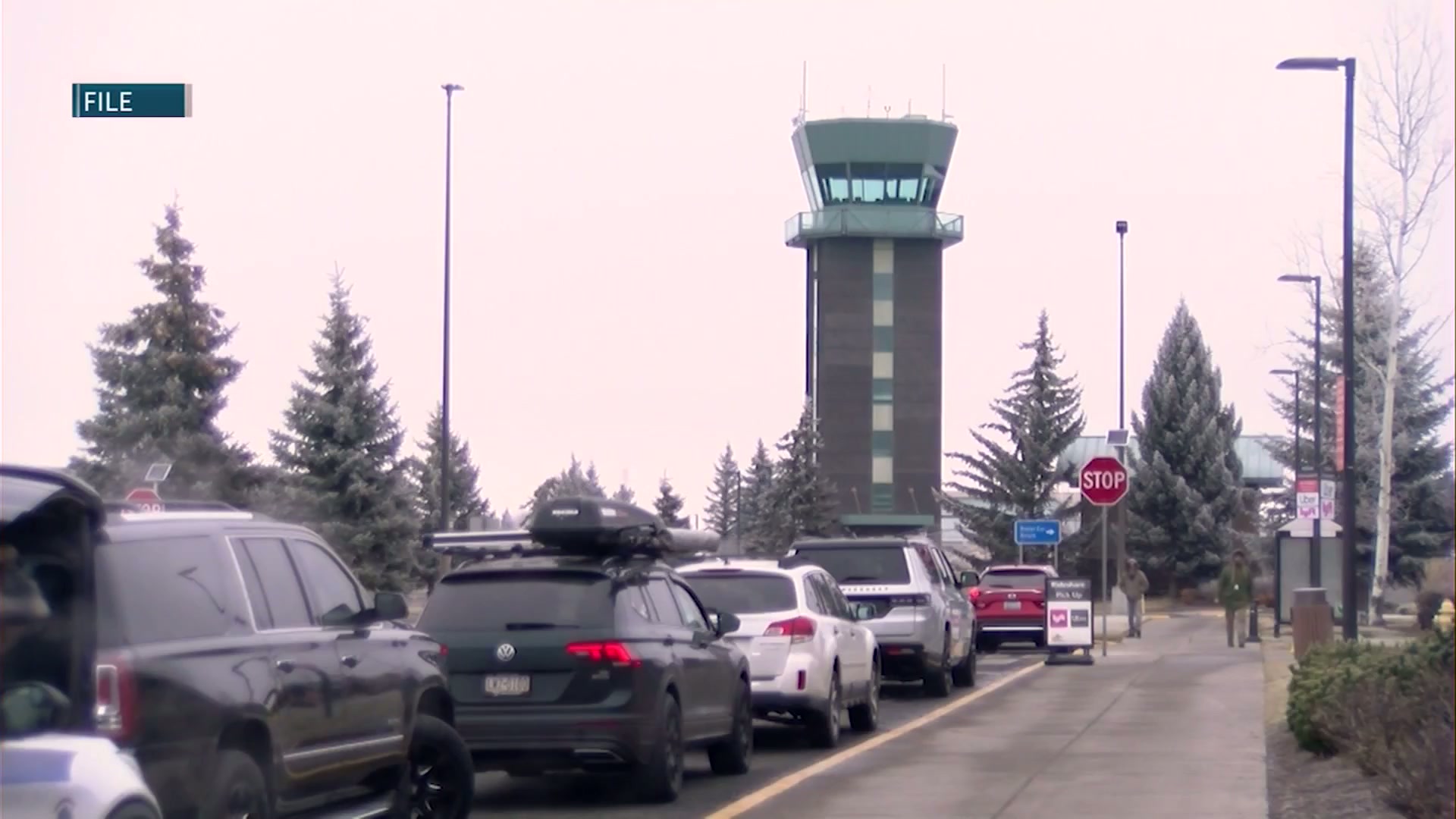 Flight delays and cancellations hit Redmond airport due to low visibility